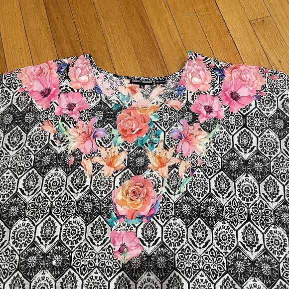 Tolani Collection Floral Caftan Poncho Blouse Womens Size XL Boho Lightweight - Picture 13 of 13